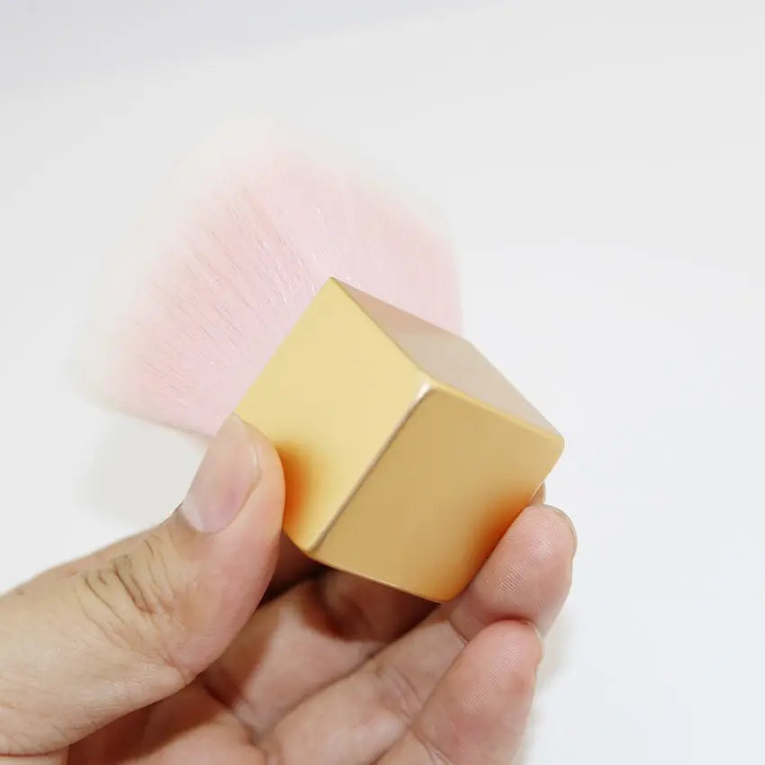 Kabuki Makeup Brush – Soft Fiber Bristles & Gold Aluminum Handle eprolo